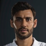 V. Sarı Antalyaspor player