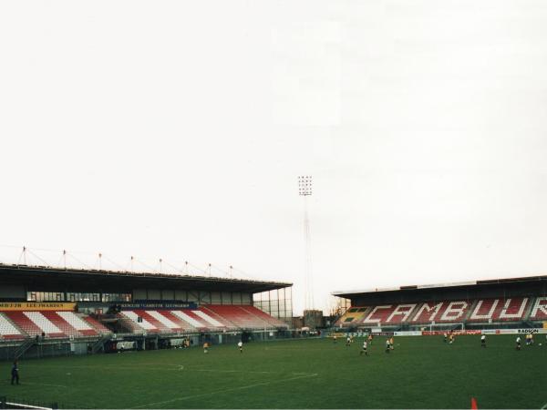 Cambuurstadion - السعة والموقع والمباريات