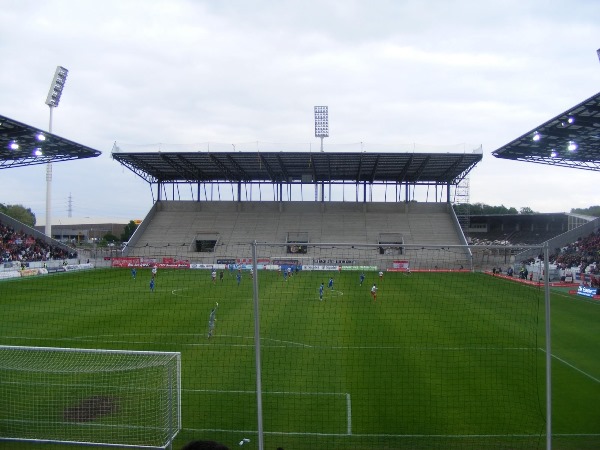 Stadion Essen - السعة والموقع والمباريات
