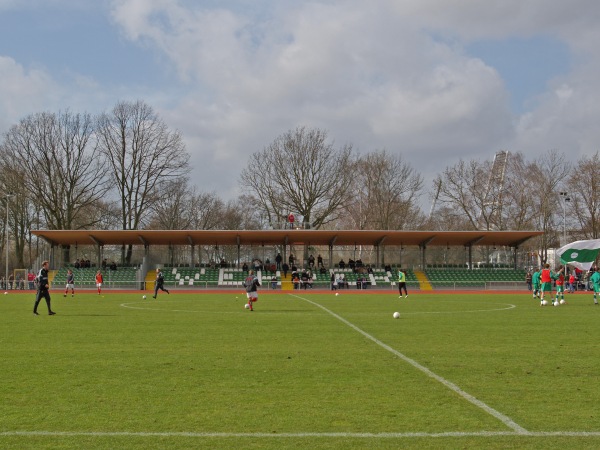 What do you know about Werder Bremen II team?