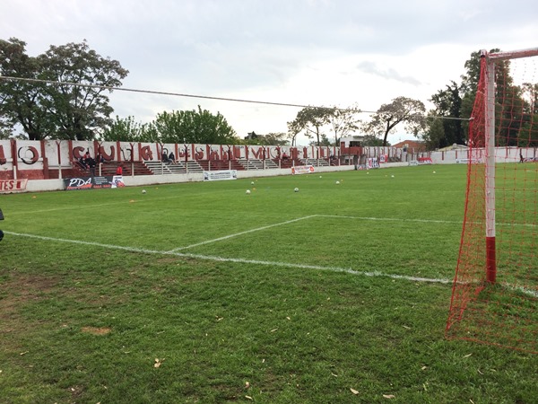 Estadio Franco Muggeri - السعة والموقع والمباريات
