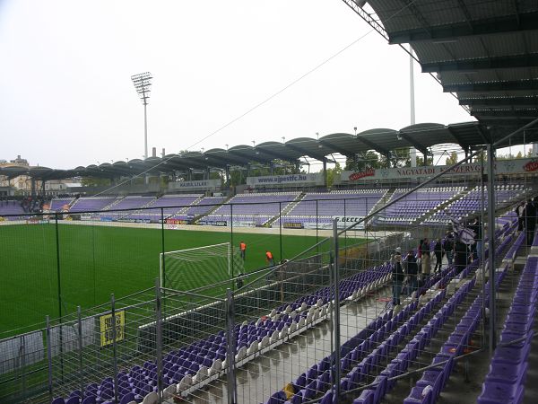 What do you know about Újpest II team?